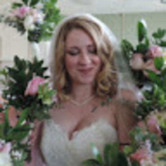 Meet your Posher, Maia - Picture 1 of 1